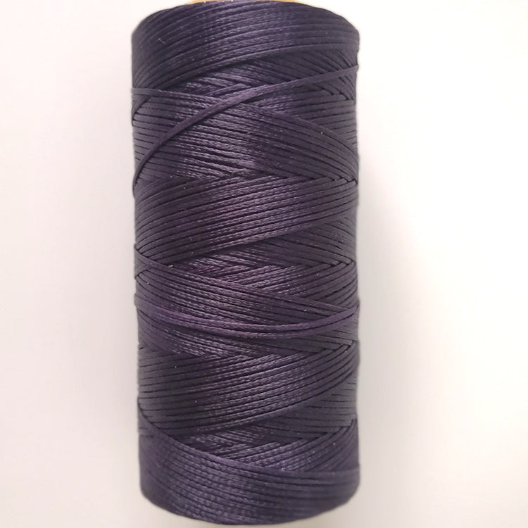 String weaving and sewing with wax thread