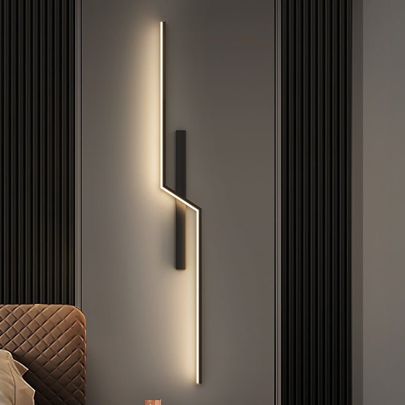 Strip light