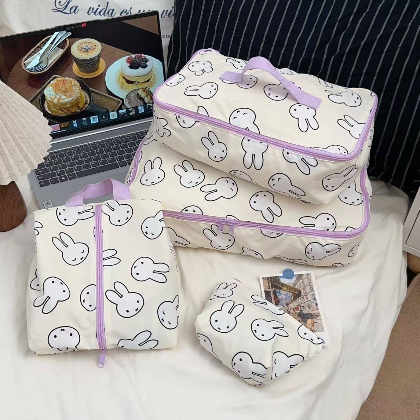 Striped Cat Storage Bag