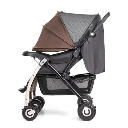 Stroller that can be used for sitting, lying down, or folding