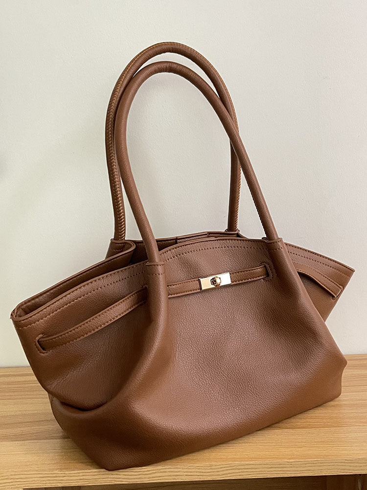 Stylish and trendy large-capacity women's shoulder bag