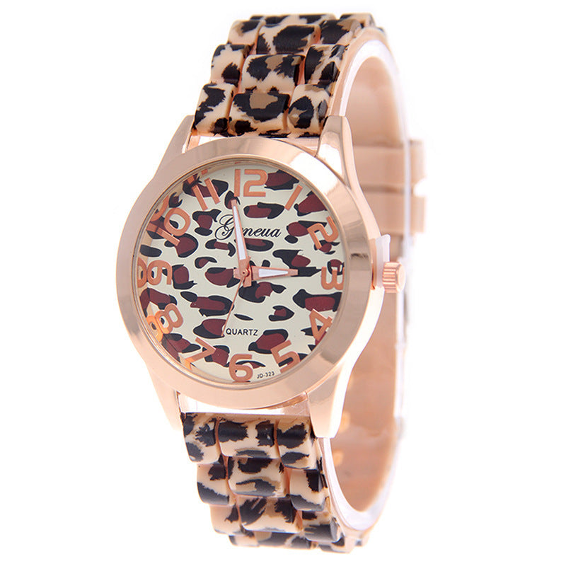 Stylish leopard print watch