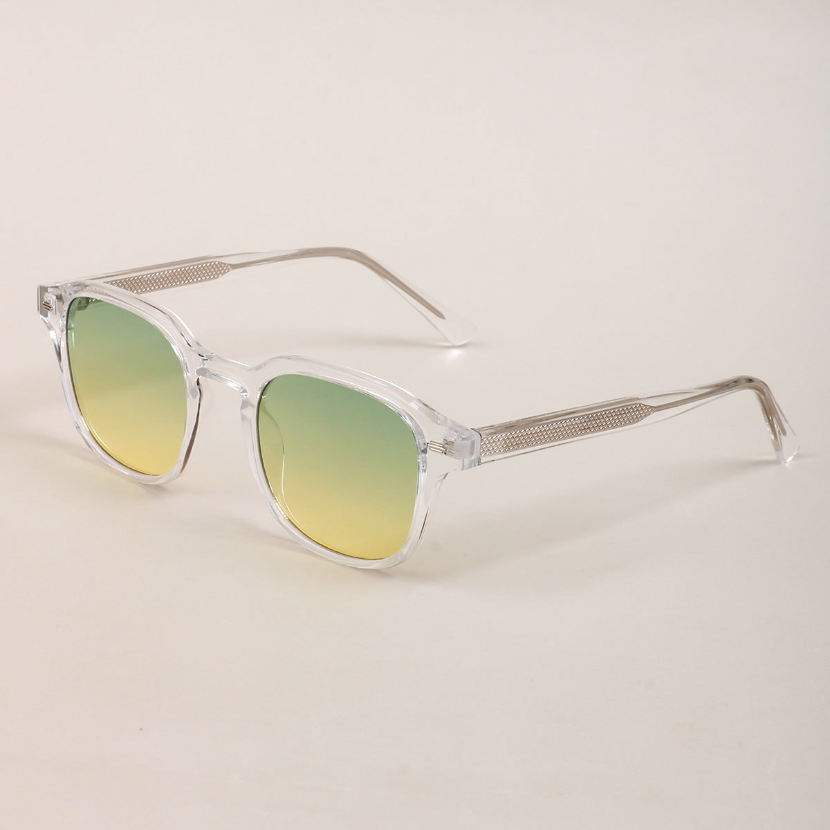 Stylish square-framed sunglasses with rice studs