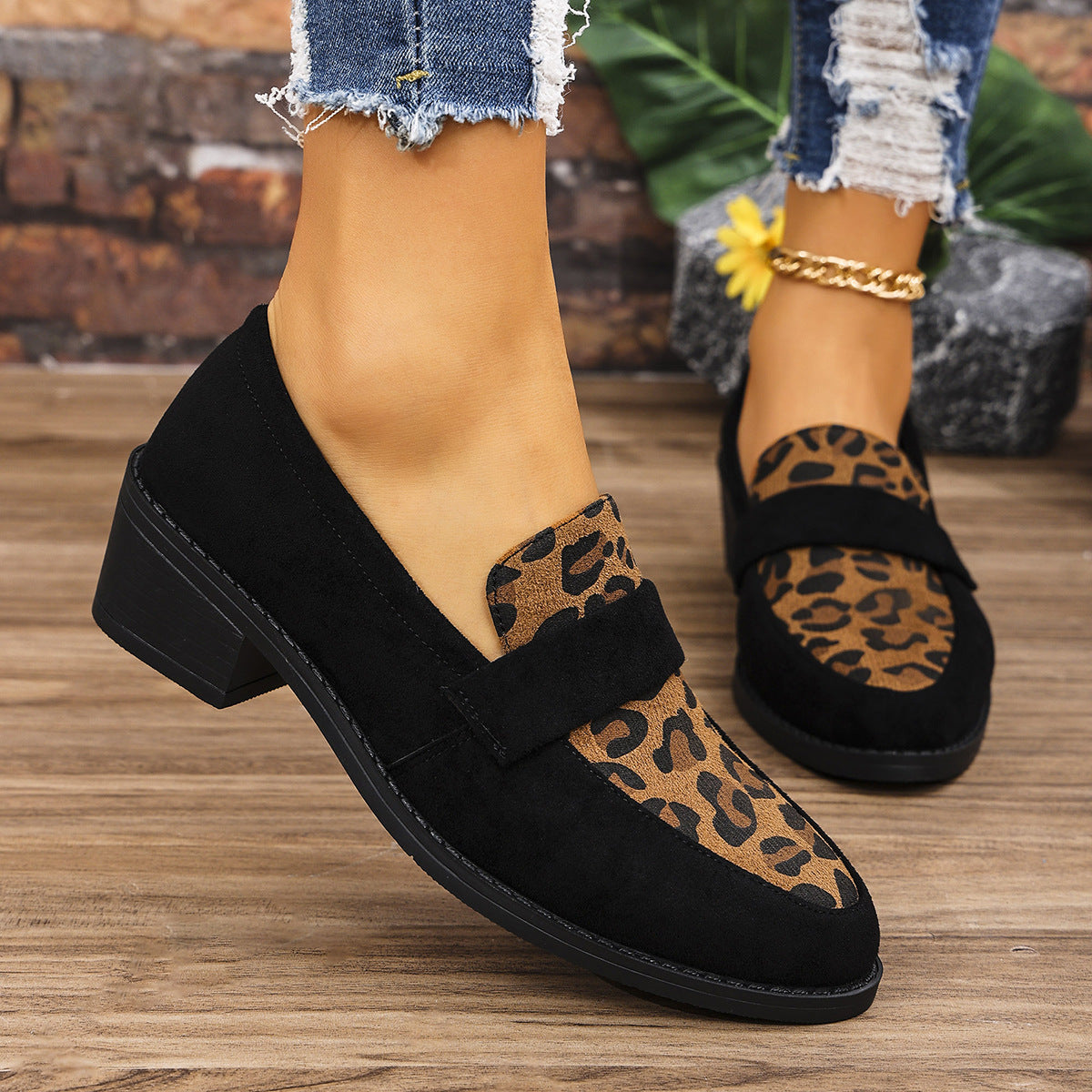 Suede Leopard Print Loafers with Mid Heel