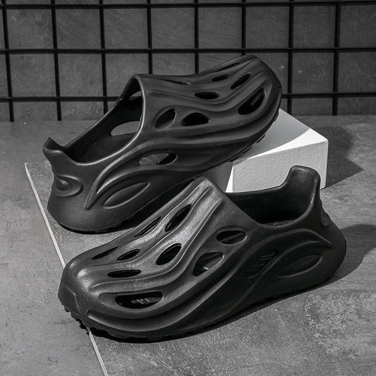 Summer breathable clog with thick sole