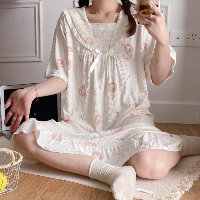 Summer long short-sleeved nightgown