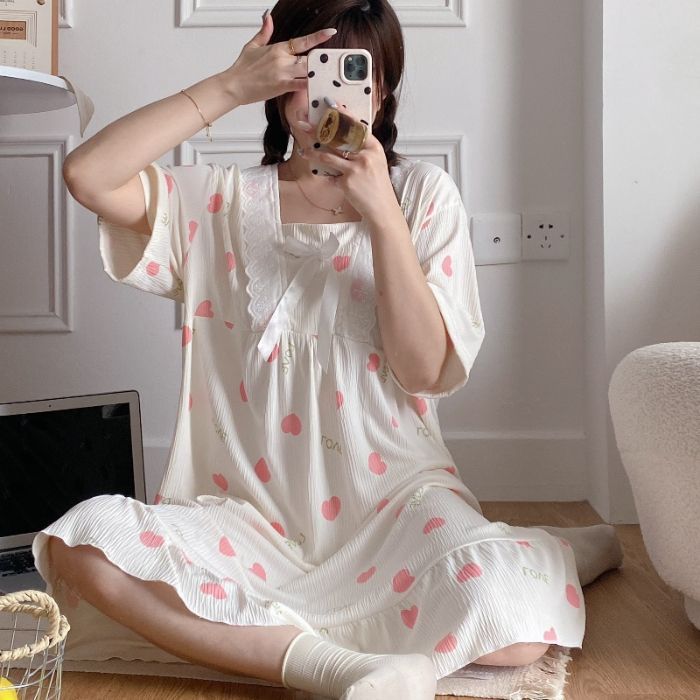 Summer long short-sleeved nightgown