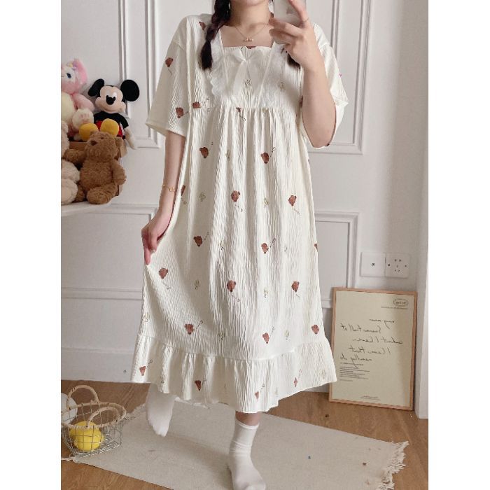 Summer long short-sleeved nightgown