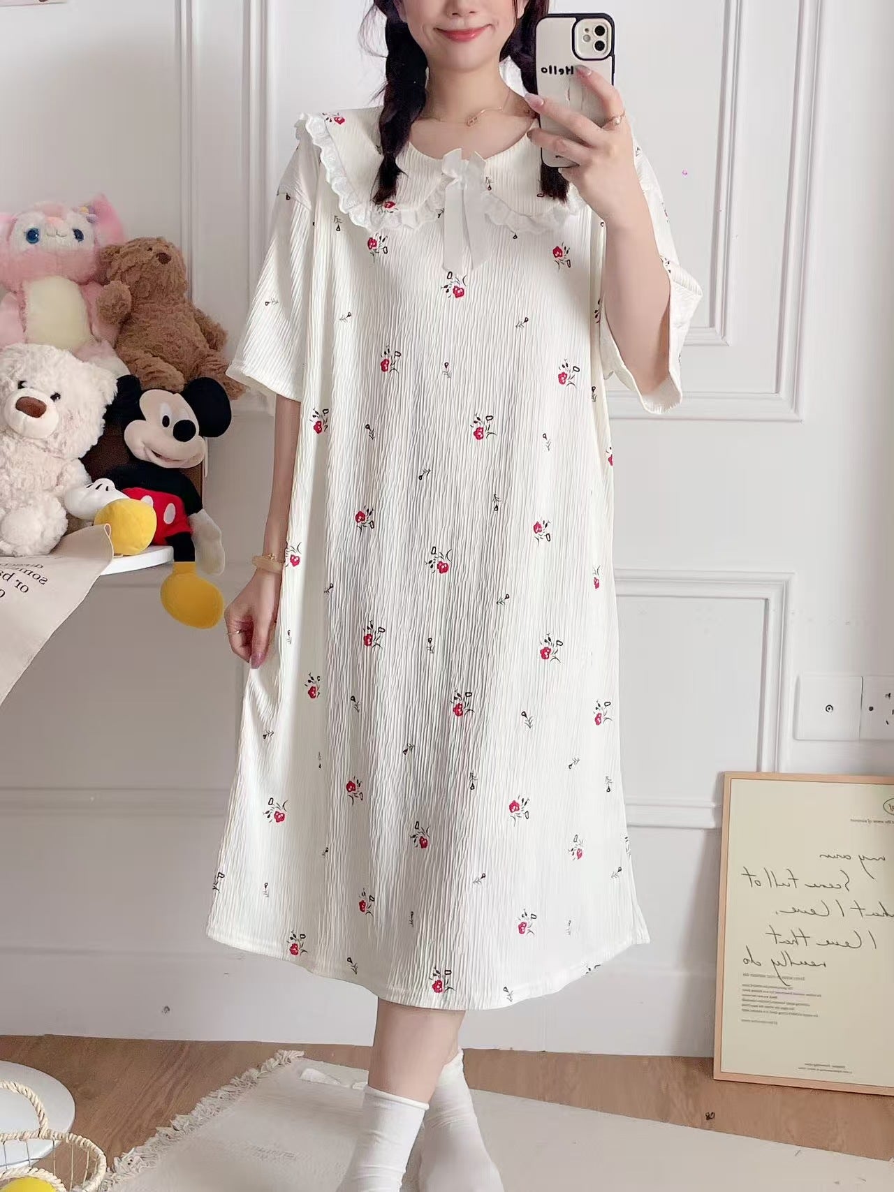 Summer long short-sleeved nightgown