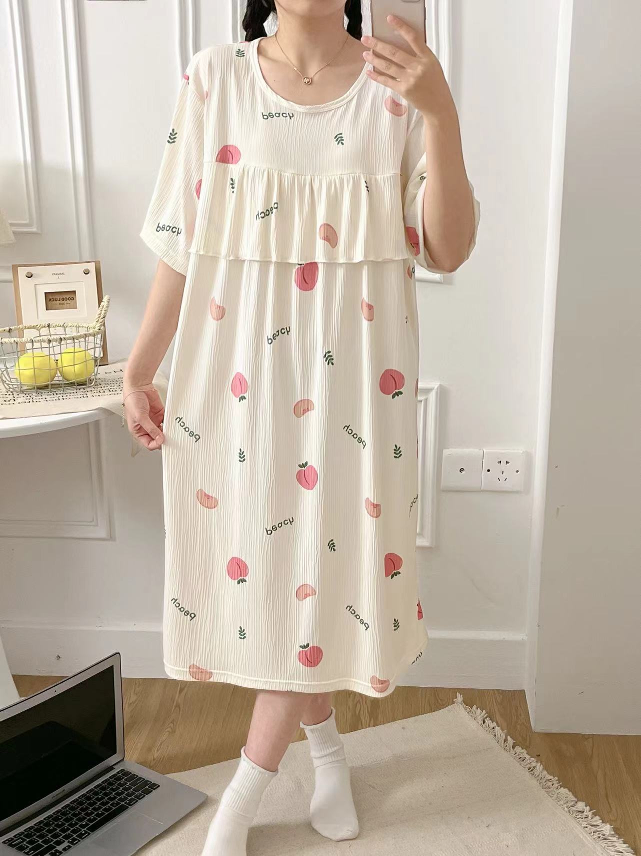 Summer long short-sleeved nightgown