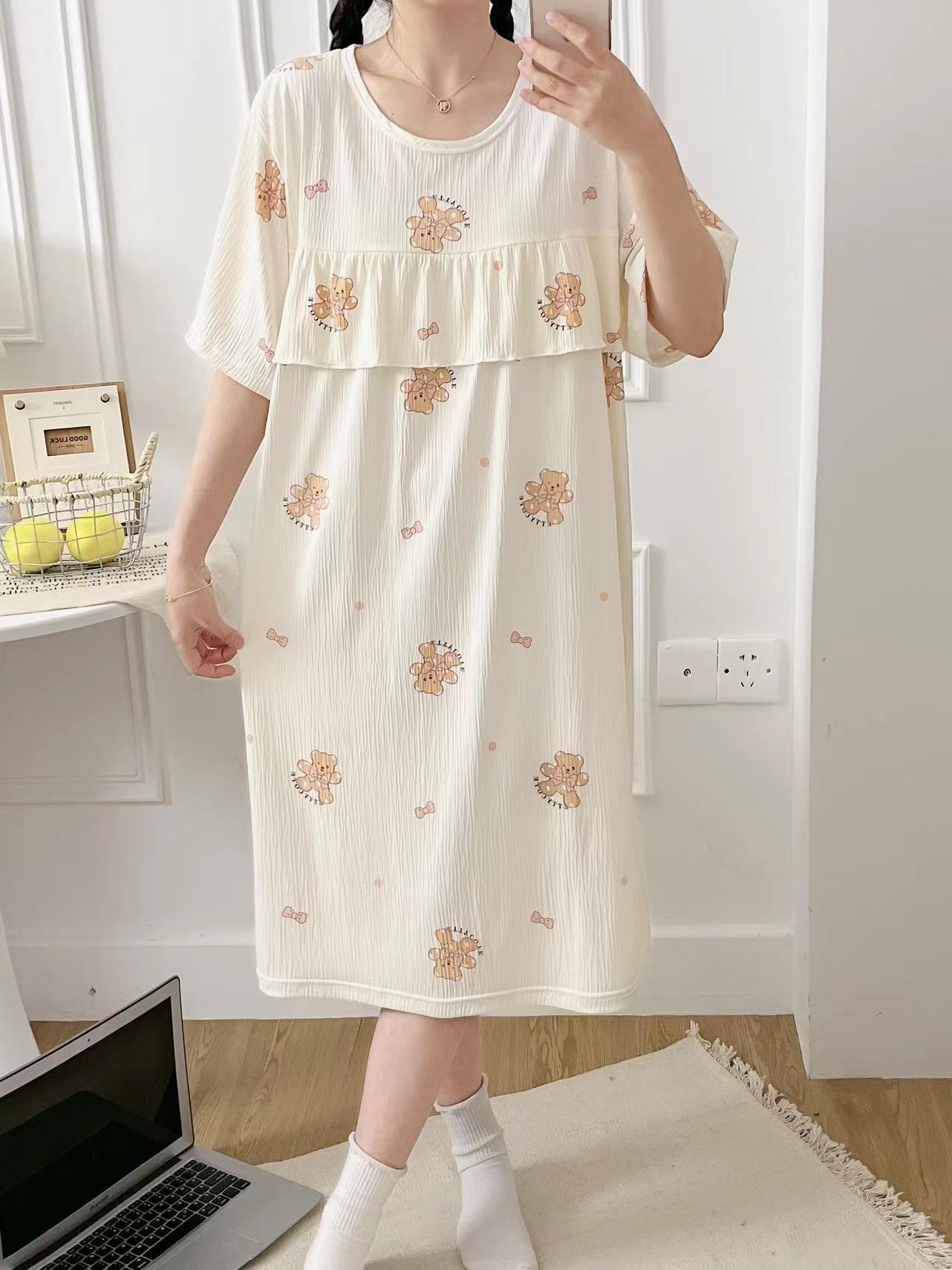 Summer long short-sleeved nightgown