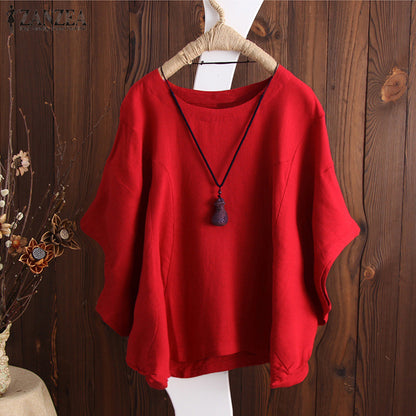 Summer top with round neck and pullover style