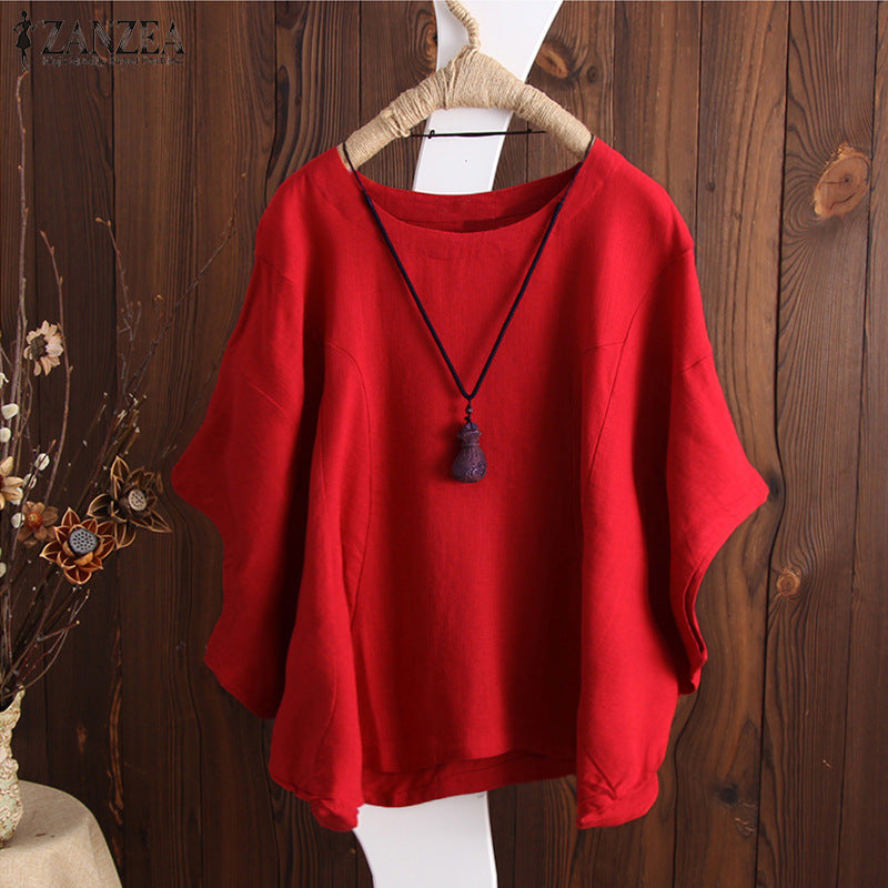Summer top with round neck and pullover style