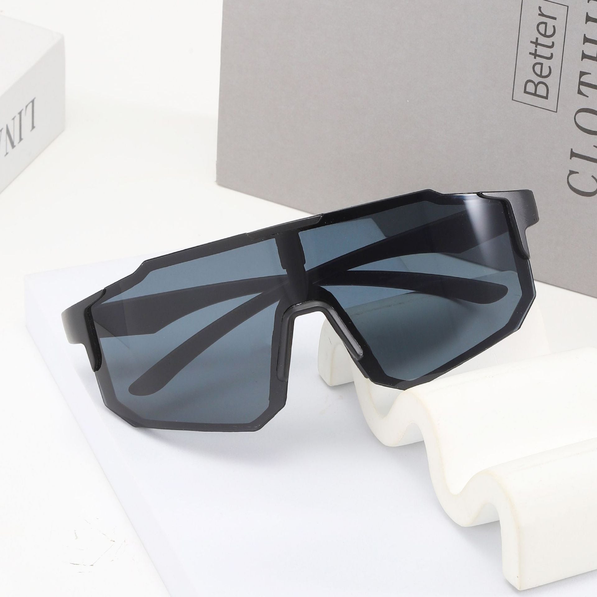 sunglasses goggles