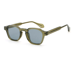 Black Frame Gray Lens
