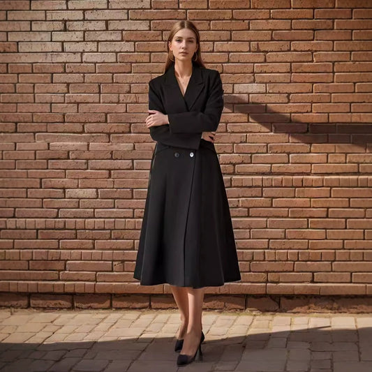 Super-long fitted coat