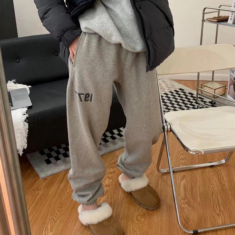 sweatpants