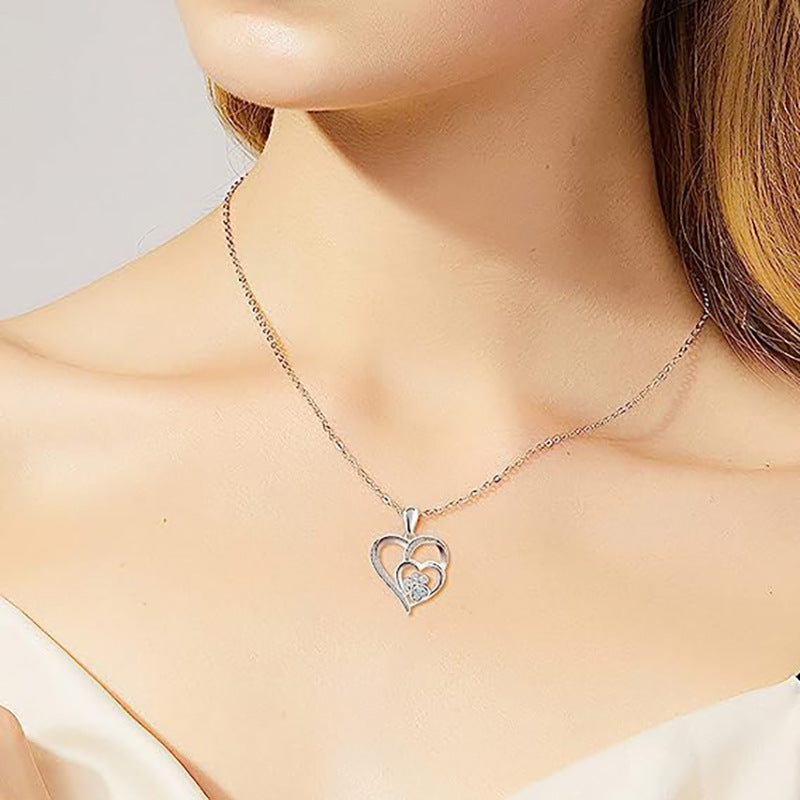 Sweet Heart Cat Claw Necklace