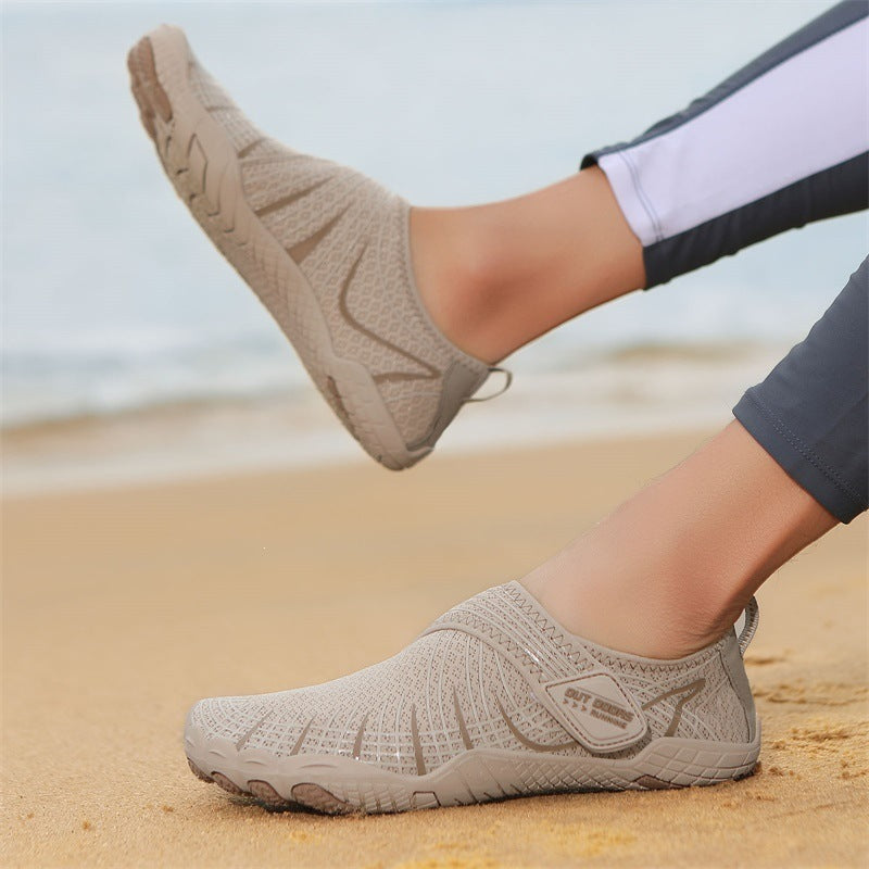 Swimming beach shoes