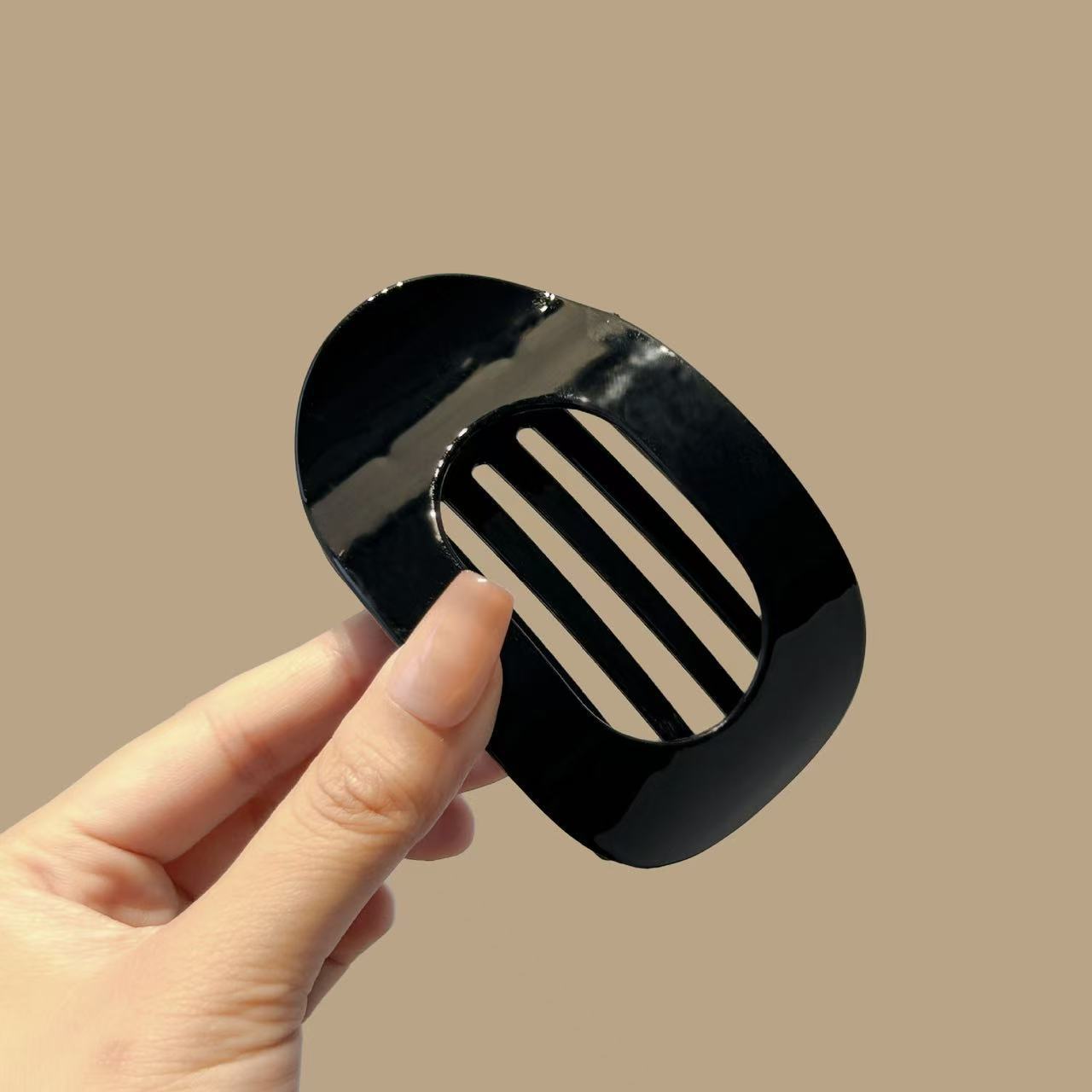 Tapered flat oyster duckbill clipper
