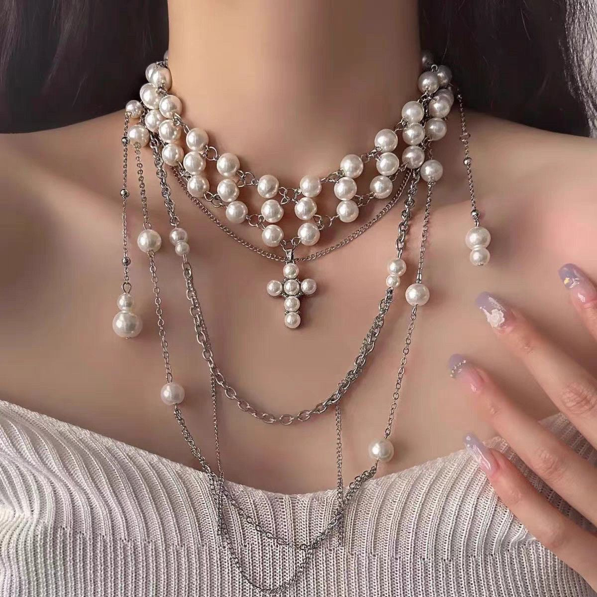Tassel set necklace