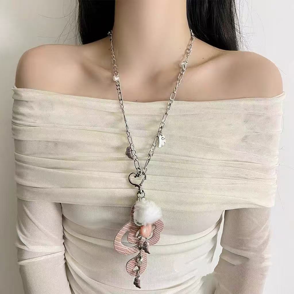 Tassel set necklace