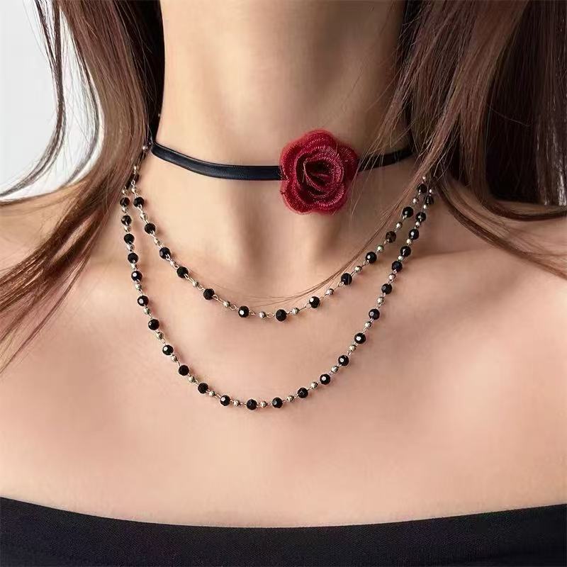 Tassel set necklace