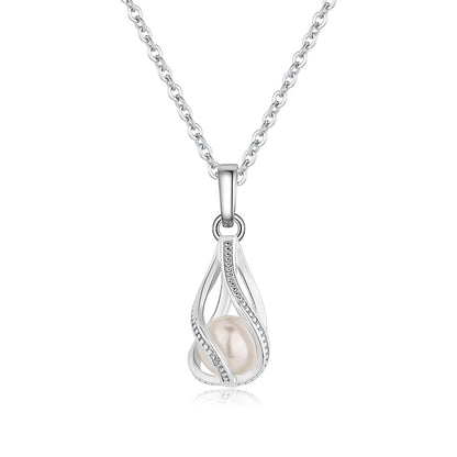Teardrop Pearl Earrings and Necklace Set