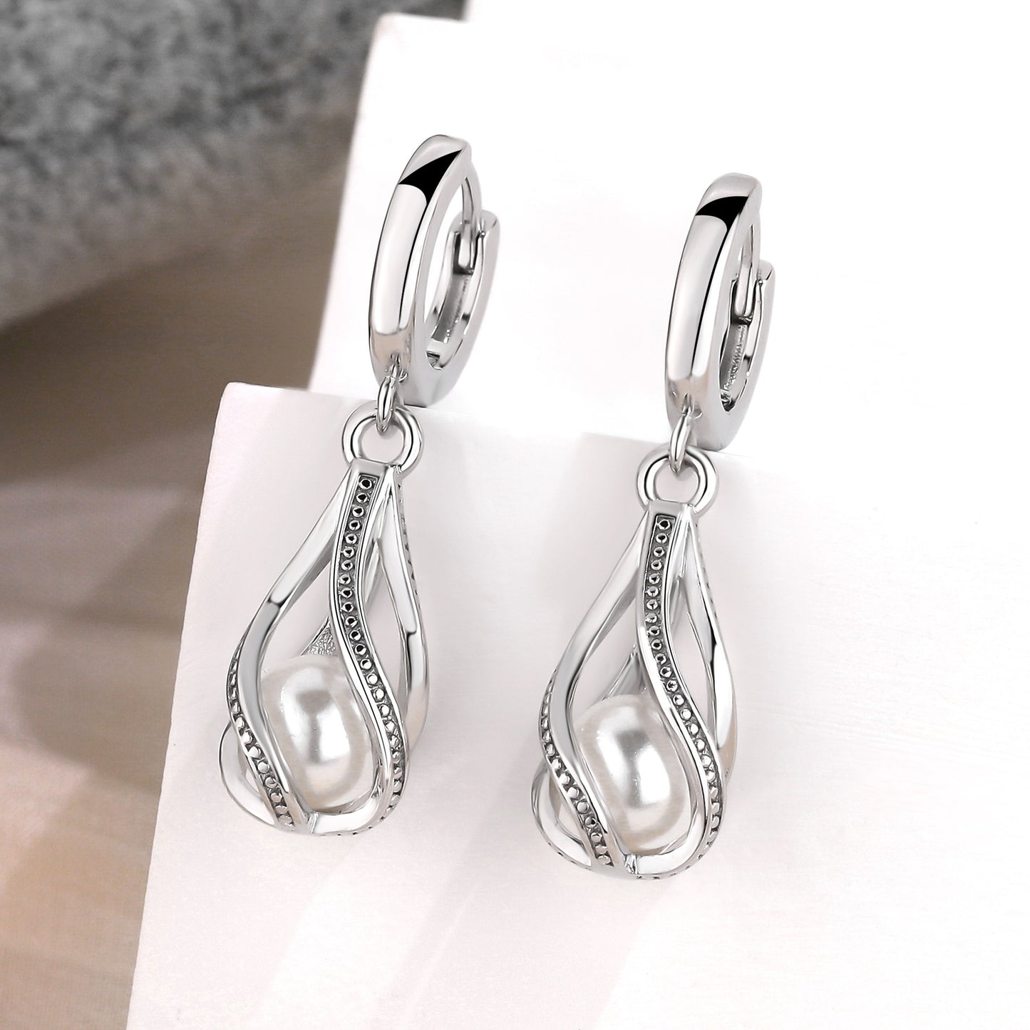 Teardrop Pearl Earrings and Necklace Set