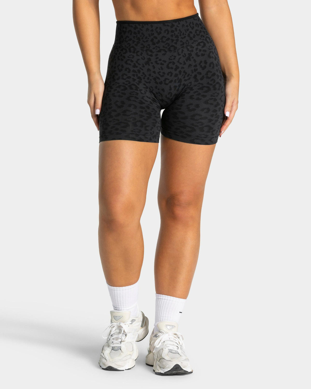 Teveo Seamless High-Waisted Sports Shorts