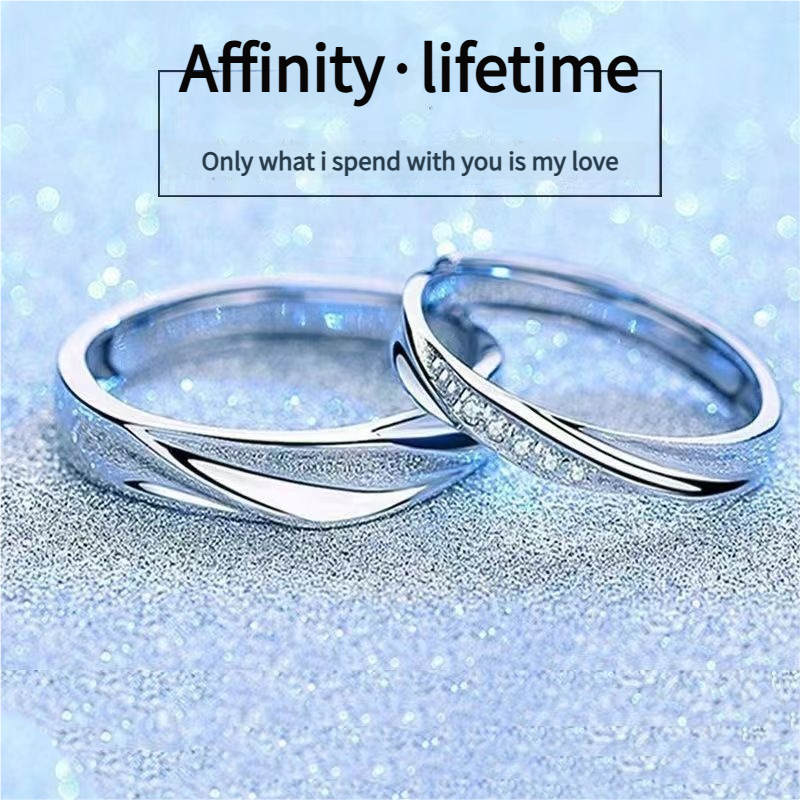 The couple rings feature a fashionable, high-end and simple design