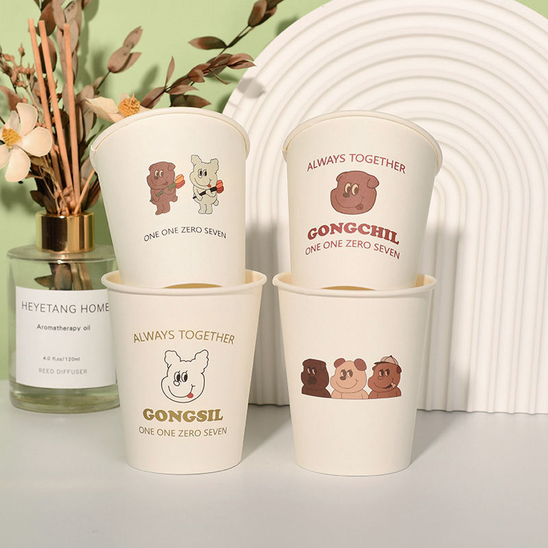 The disposable paper cups are thickened