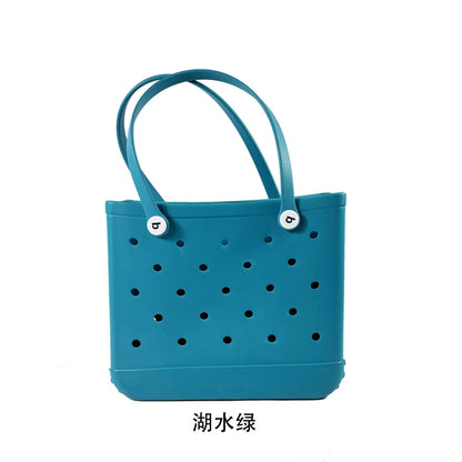 The Hole bag is an ultra-light storage bag for women's commuting