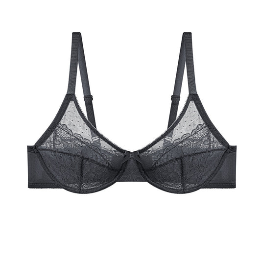 The large-sized underwear with thin mesh fabric gathers the French sexiness of the bra