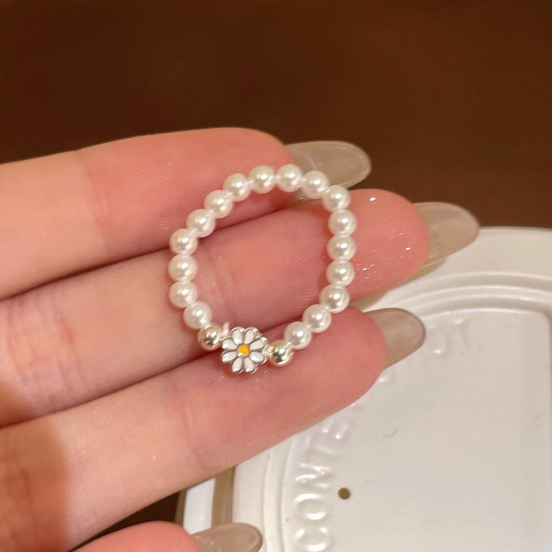 The open ring is a niche design for layering index finger rings