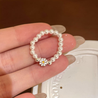The open ring is a niche design for layering index finger rings