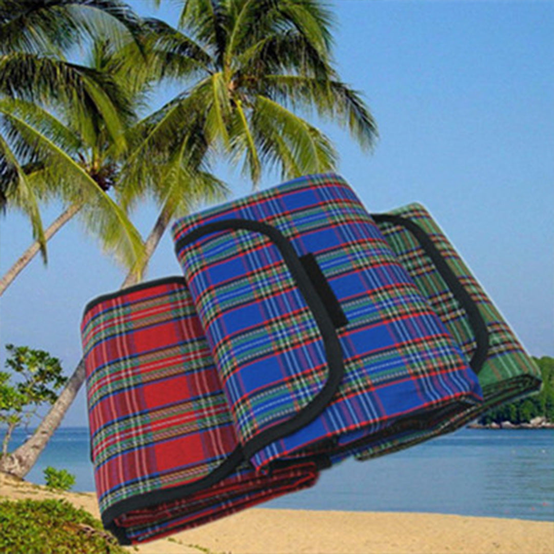 The outdoor picnic mat is foldable