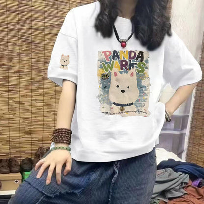 The pure cotton women's T-shirt is loose and slimming
