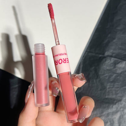 The Qule double-head lip gloss has a transparent