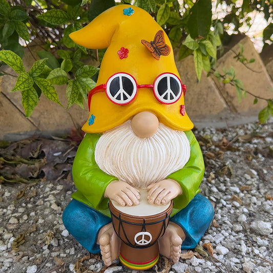 The statue of the dwarf