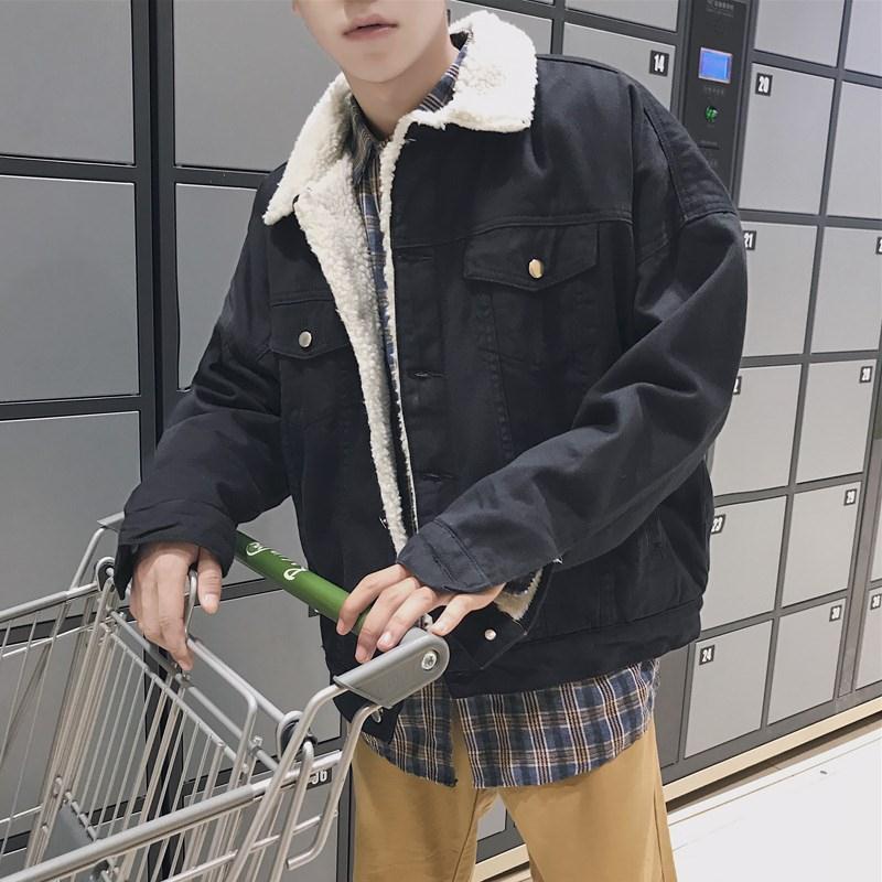 Thick-fibered denim jacket