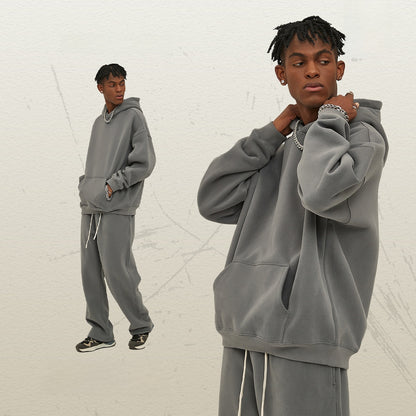 Thick-lined hooded sweatshirt