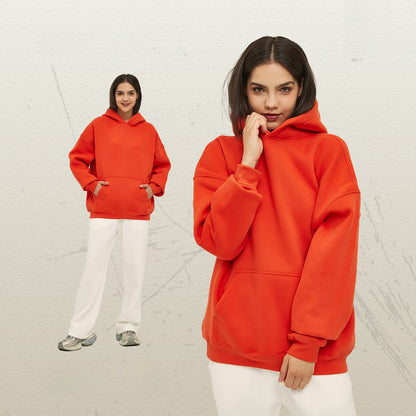 Thick-lined hooded sweatshirt