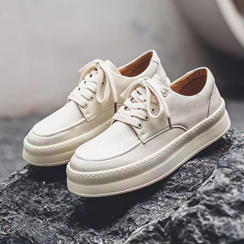 Thick-soled casual sneakers