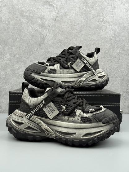 Thick-soled height-increasing sneakers