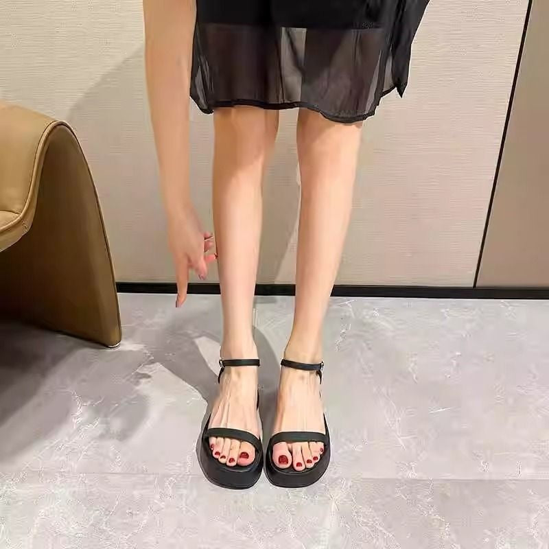 Thick-soled sandals