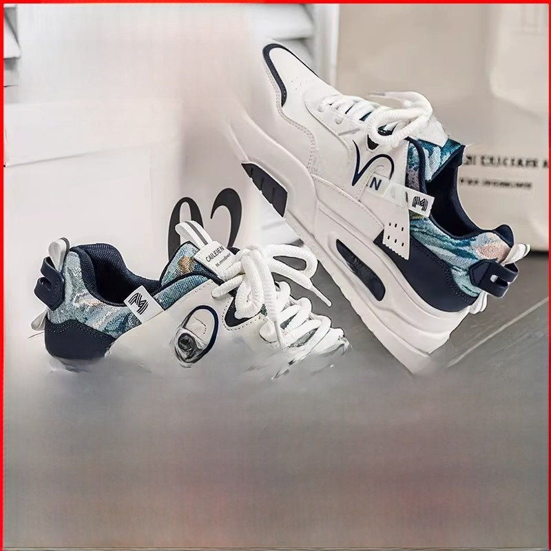 Thick-soled small white shoes