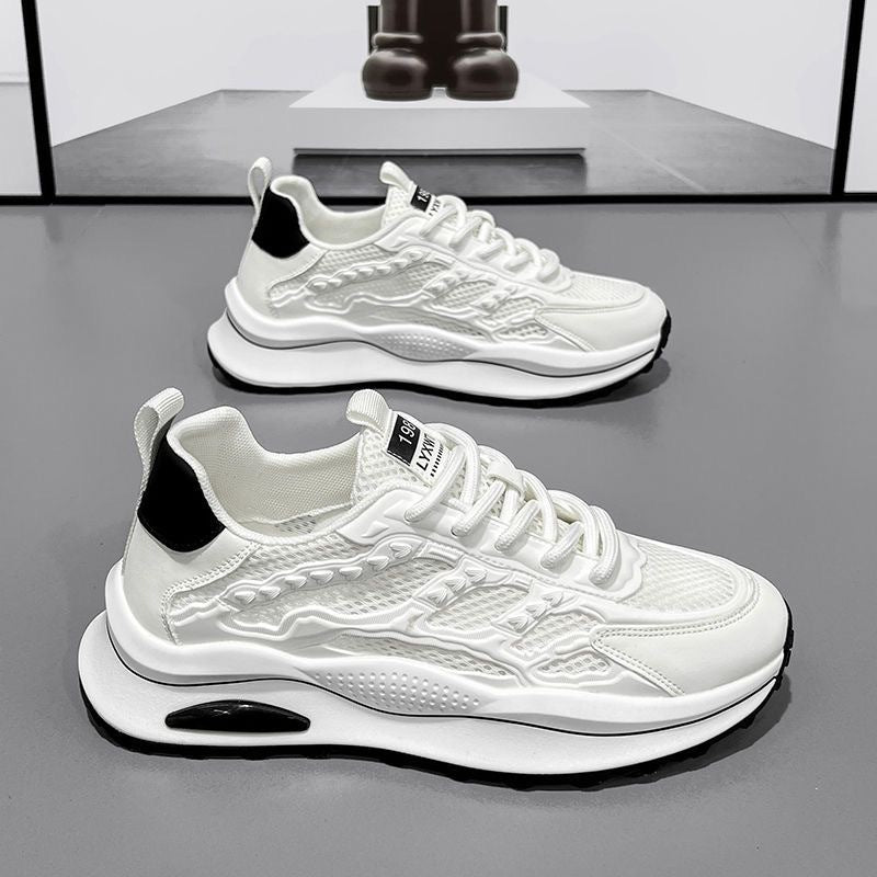 Thick-soled sports shoes