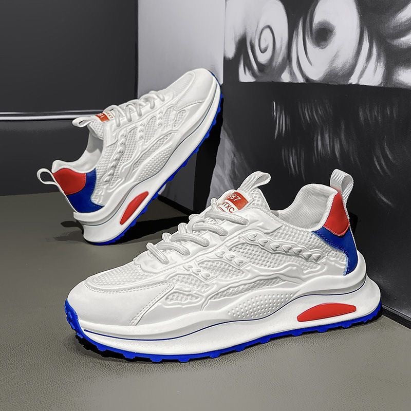 Thick-soled sports shoes