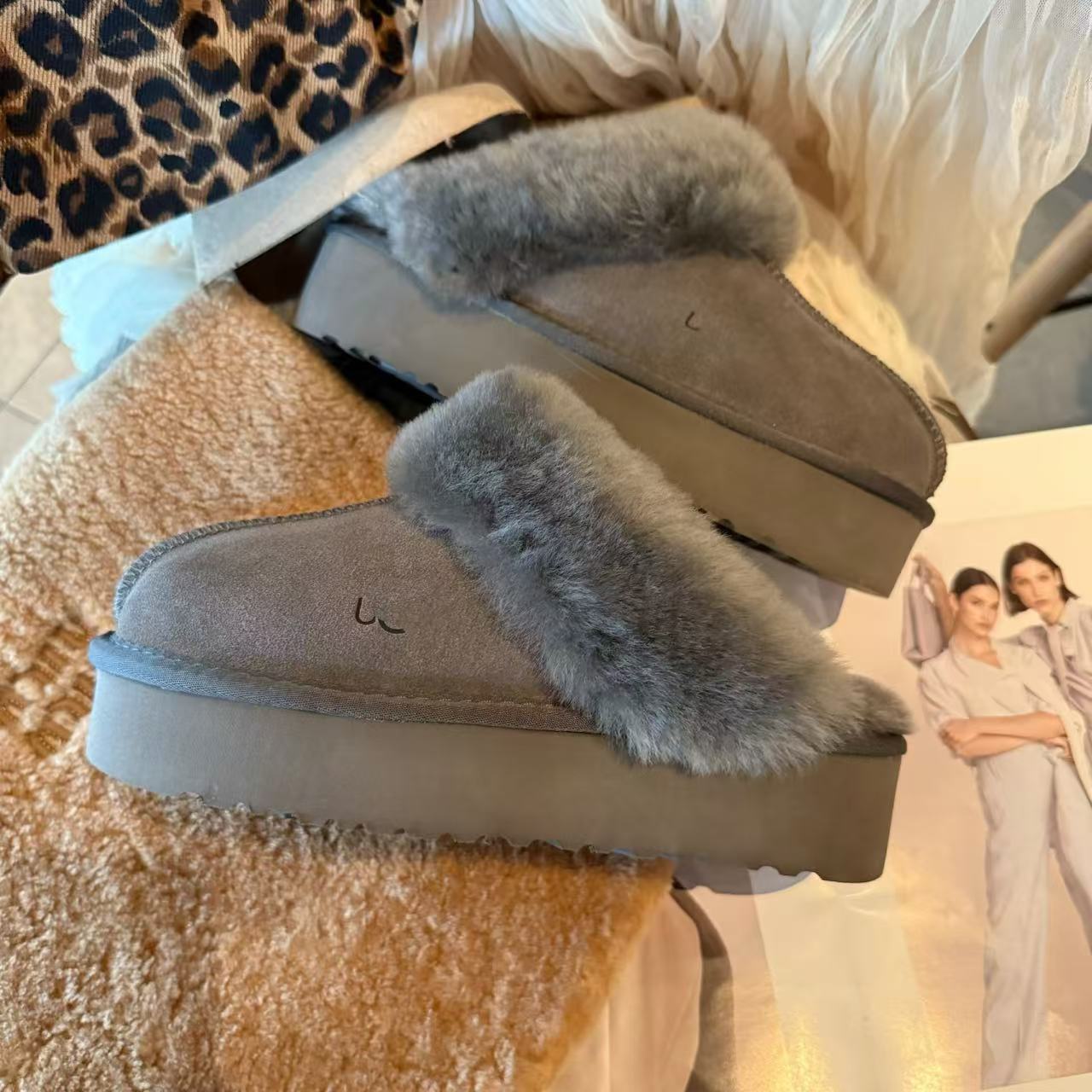 Thick-soled wool slippers